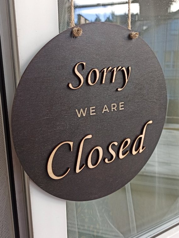 Store closed sign outlet