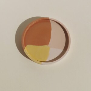 Round cup / Decorative tray / Empty pocket / Terracotta, mustard and pastel pink / Handmade image 5