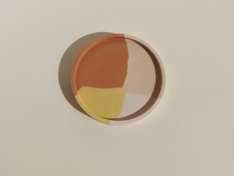 Round cup / Decorative tray / Empty pocket / Terracotta, mustard and pastel pink / Handmade image 5