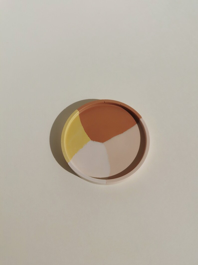 Round cup / Decorative tray / Empty pocket / Terracotta, mustard and pastel pink / Handmade image 4