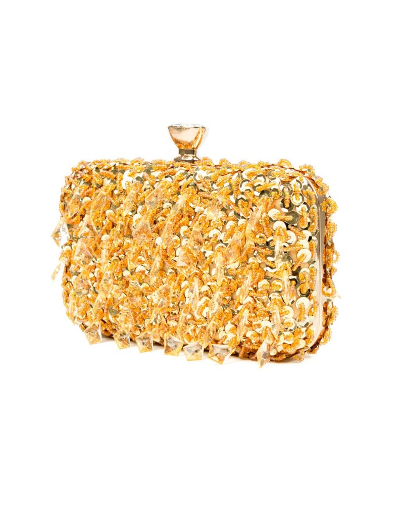 String beads clutch bag. image 7