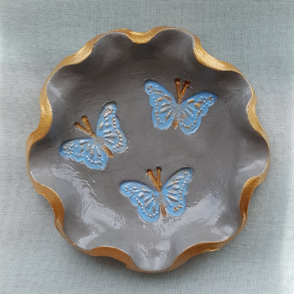 Handmade butterfly jewellery dish/ jewellery holders/ trinket dishes/ handmade gifts/ gifts for her/ gift ideas/ gifts/ personalised gifts