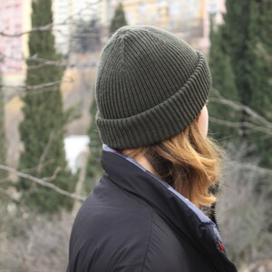 Grüne Strick Wintermütze