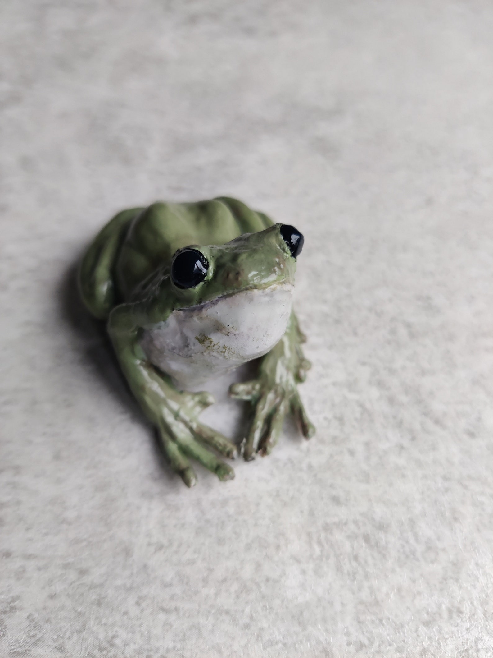 Realistic Tree Frog Figurine Pocket Frog Desk Buddy Cute Etsy