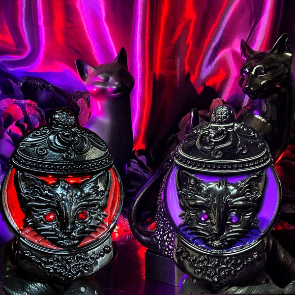 Jeweled Gaze-3D Cat Head Specimen in Stained Glass Globe w/Jeweled Eyes Enamel Pin