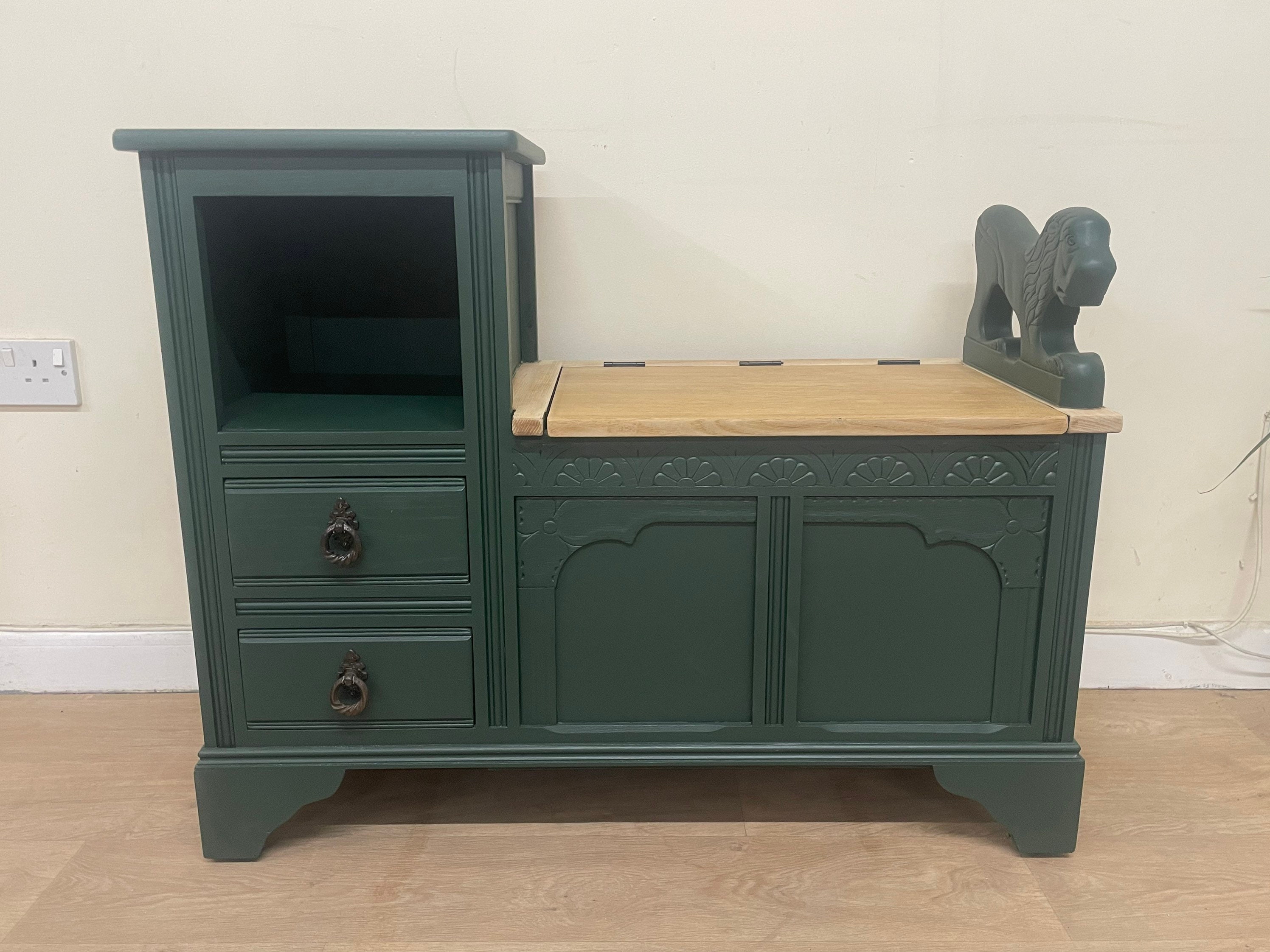 Phone table with online seat