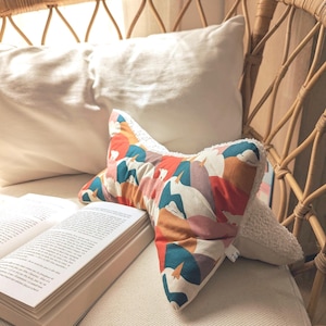 Fabric reading pillow, ergonomic neck support, book holder, original handmade reader gift, colorful forest bear patterns.