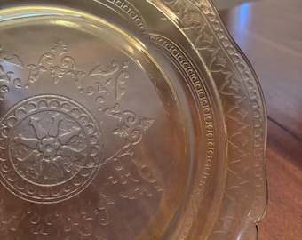 1930’s Federal Glass Plate Patrician Pattern Depression Glass Yellow EUC