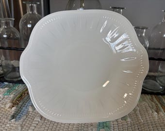 Wedgwood Colosseum Bone China Handled Cake Plate 10.2” Ridged Trim Exc Condition
