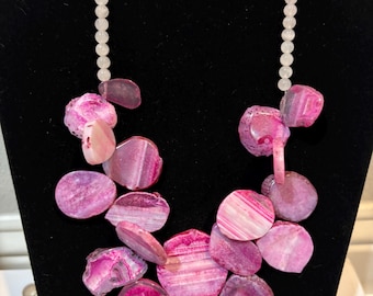 Collar de plata de ley 925 con ágata rosa laminada de 17 quilates de Barse