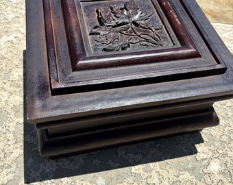 Vintage Austin sculpture sculptural dresser box or humidor Bona artist