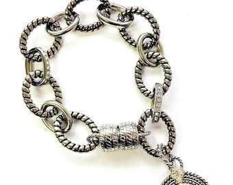 Bracciale HSN Emma Skye con ciondolo a disco bicolore in acciaio con cristalli e maglie ovali da 8"