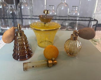Atomizzatori di profumo vintage in vetro, alcuni con bulbo, set da 4, incluso Irice