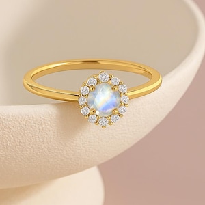 Natural Rainbow Moonstone Statement Ring, Genuine Moonstone Gemstone Gold Ring, June Birthstone Ring, Moonstone Statements Jewelry Gift