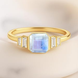 Natural White Rainbow Moonstone Statement Ring, AAA Moonstone Gemstone Gold Ring, June Birthstone Gold Ring, Moonstone Statement Jewelry
