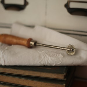 Vintage European Pastry Crimper, Rustic Noodle Cutter, Pie Wheel, Food Photo Prop