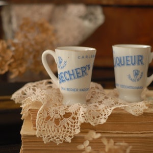 Set von 4 Vintage Porzellan Becher Likör Carlsbad Porzellan Miniatur Becher Schnapsgläser aus den 1950er Jahren, Werbetassen