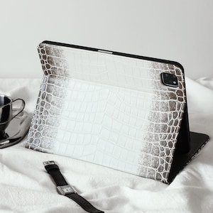 Himalayan Crocodile Print Vegan Leather iPad Case with Apple Pencil Holder, For iPad 11 iPad Pro 2022,iPad Air 4/5th Pro 11 12.9 2020/21