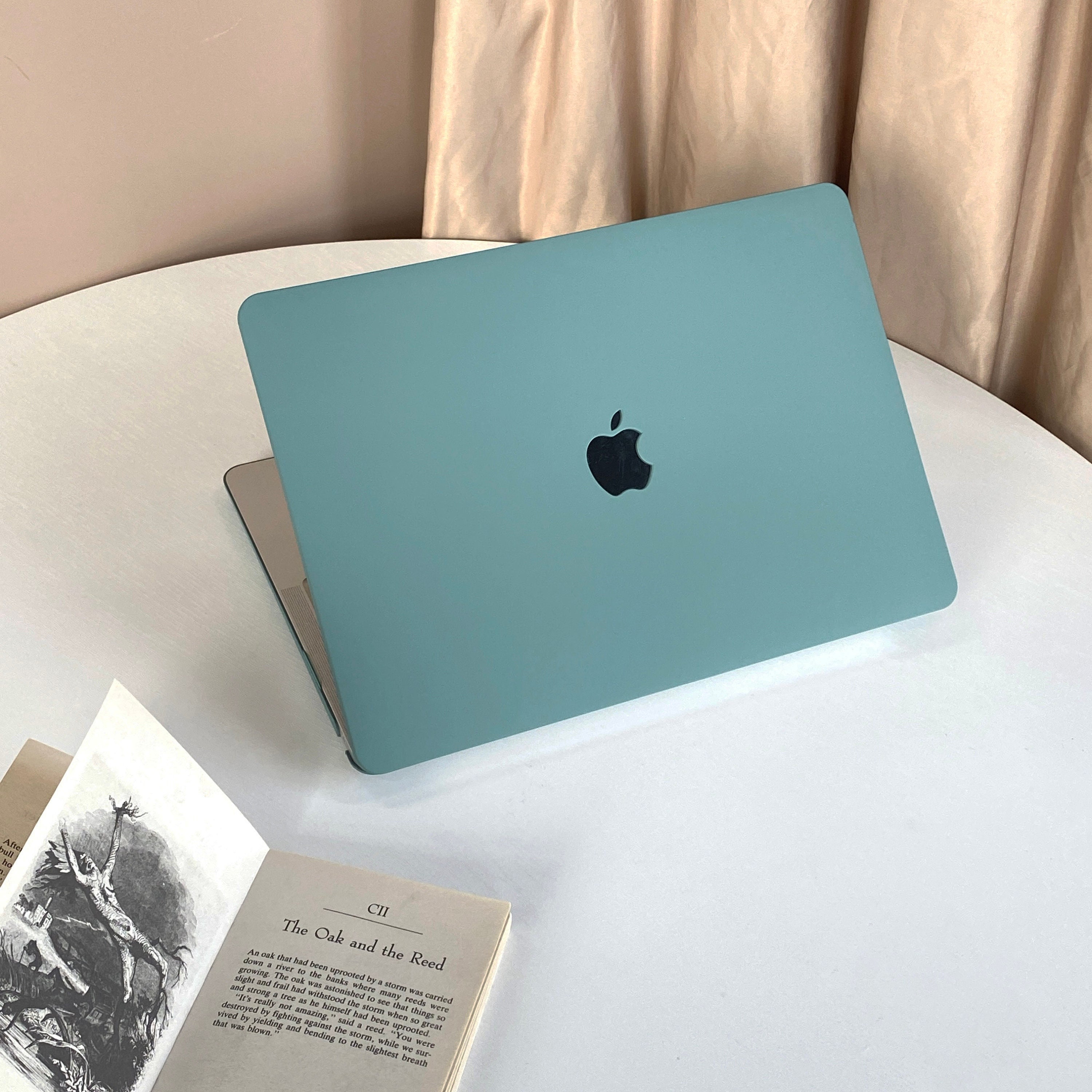 Peacock Blue MacBook Shell Case Decal Cover for New MacBook M1 Pro