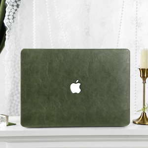 Personalisation Retro Rustic Dark Green Leather MacBook Case, Cover For MacBook M3 Pro 14 M3 Air 13 A3113, A2338, A2337 Pro 15 16 Case