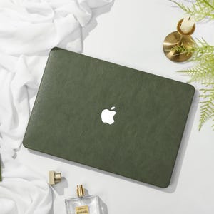 Personalisation Retro Rustic Dark Green Leather MacBook Case, Cover For MacBook M3 Pro 14 M3 Air 13 A3113, A2338, A2337 Pro 15 16 Case