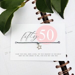 cincuenta 50.º FELIZ CUMPLEAÑOS, Pulsera de deseos, Un pequeño deseo de cumpleaños para él/ella Los mejores deseos de amistad, obsequio simbólico, Regalo sucio de treinta