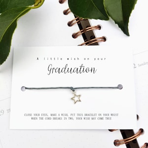 Abitur 2025, Schulabgänger 2025, kleines Geschenk zum Schulabschluss, Armband auf Karte, für Schüler, Studenten, Uni, College