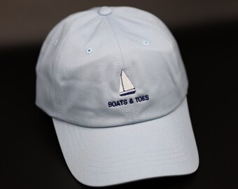 Boats & toes hat