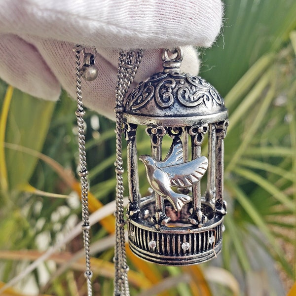 Cage à oiseaux vintage avec insertion d'oiseau pendante à l'intérieur, collier chaîne à pendentif opéra, alliage de ton argent vieilli, style bohème