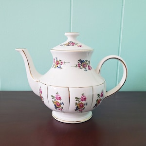 Vintage ARTHUR WOOD TEAPOT, Sweet Bouquets pattern, # 5584,  English Earthenware, Collectible Teapot, Discontinued