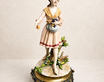 Vintage Luigi Benacchio Country Maiden Figurine | Italian Porcelain Sculpture | Triade Italy #734 | Capodimonte Style