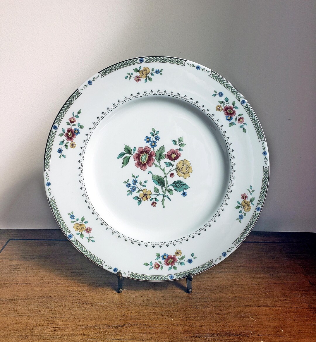 Royal Doulton Kingswood TC1115 Fine China Dinner Plate – 1976
