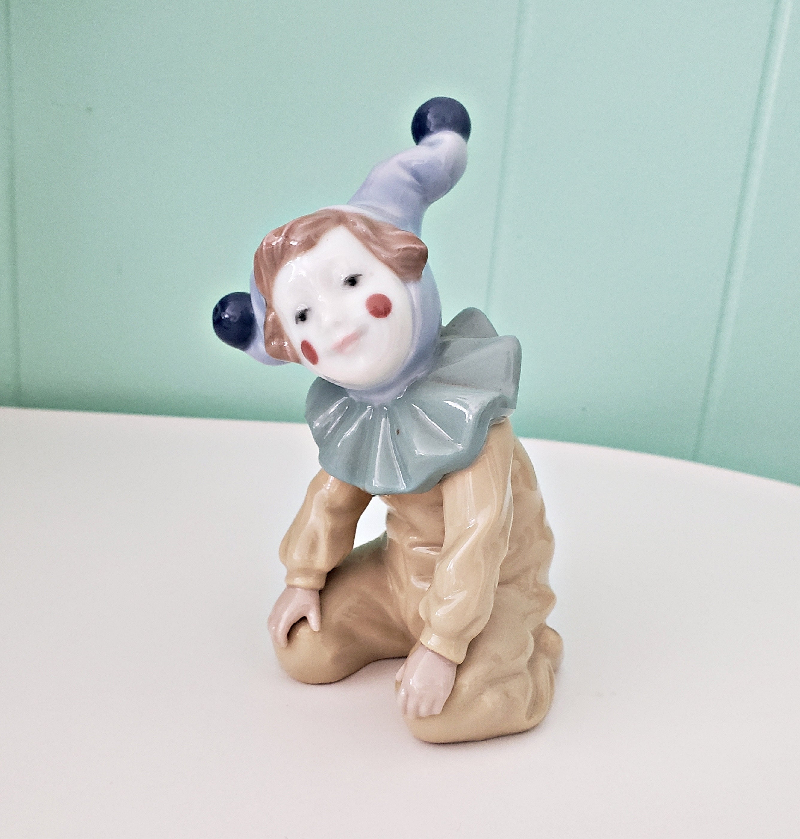 ヴィンテージ NAO リヤドロ ひざまずく道化師 磁器製フィギュア