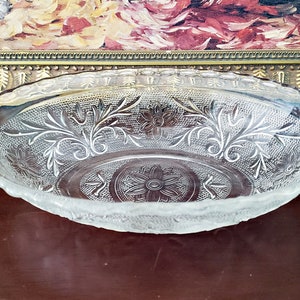 ANCHOR HOCKING Sandwich Clear Glass  Oval Serving Dish, Vintage Tableware, Pressed Glass Bowl, Mid-Century Modern Glassware, Nostalgic gift