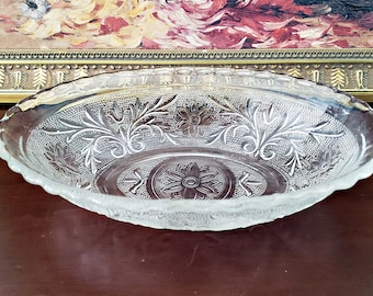 ANCHOR HOCKING Sandwich Clear Glass  Oval Serving Dish, Vintage Tableware, Pressed Glass Bowl, Mid-Century Modern Glassware, Nostalgic gift