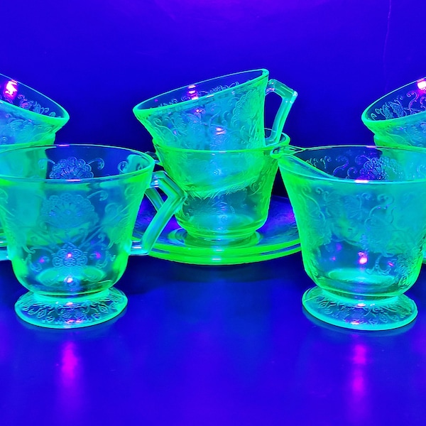 HAZEL ATLAS FLORENTINE Pattern Teacups Set with Sugar Bowl and Creamer, Depression Uranium Glass, Collectible Vintage Glassware, Gift idea