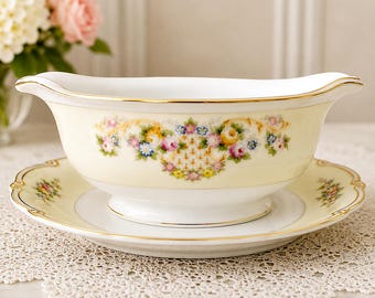 Vintage Meito China MEI430 Gravy Boat with Attached Underplate, Hand Painted Floral Porcelain, Japan, c. 1930s–40s