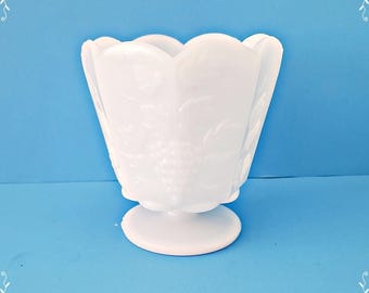 Andrea by Sadek Chinoiserie Miniature White and Blue