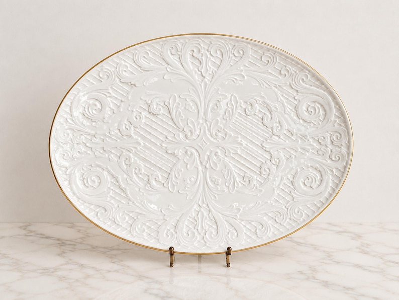 Vintage Lenox ovale ovale Servierplatte / Servierplatte von Lenox: 16 ""Elfenbein Porzellan mit Goldrand" Bild 1