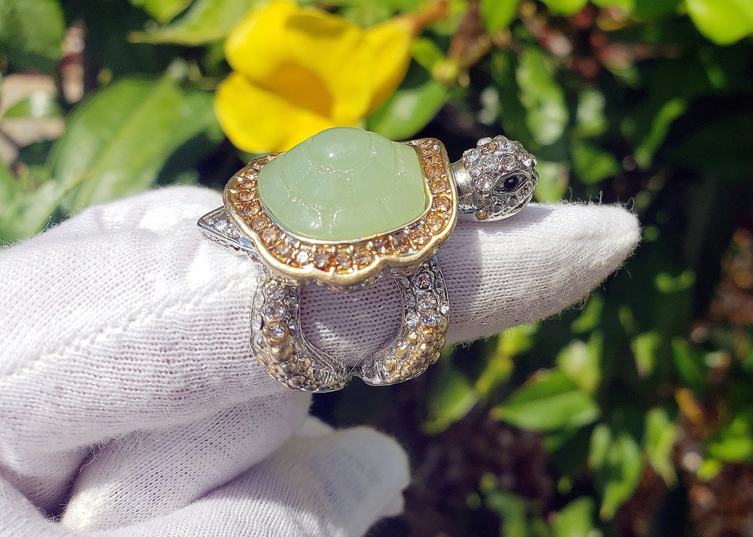 Symbolistic Statement TURTLE Ring, Silver Tone, Clear and Champagne