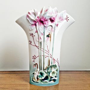 FRANZ Collection Porcelain Vase: Hand-painted Cyclamen Floral