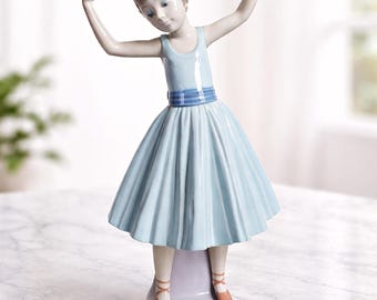 Lladró “Ballet First Step” #5094 – Retired Porcelain Figurine | Mint Condition | 1980–1983