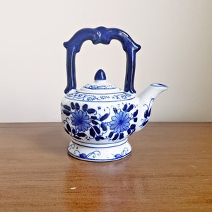 Vintage Hand Painted Blue & White Small Collectible Porcelain Teapot -  Asian Style - Home Decor, Unique Gift Idea