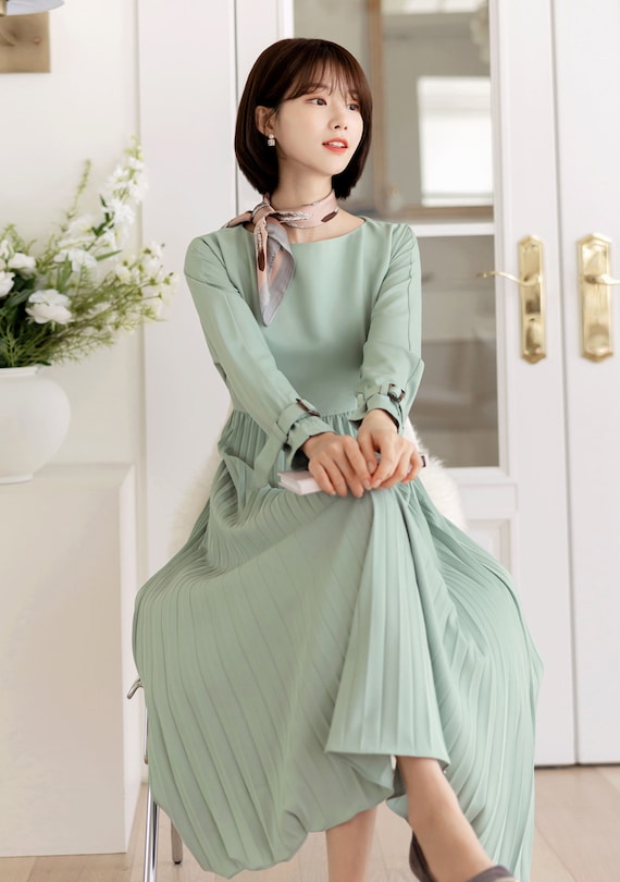 Elegant Long Sleeve Pleated Dress Korean Style Flare Midi Dress CLD0294 