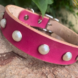 Leather dog collar pink, pearl dog collar, collar with stones, sparkly dog collar, rhinestone collar, durable dog collar