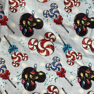 Disney Christmas Fabric 100% Cotton Fabric Fat Quarter Tumbler Cut Mickey Mouse Candy Cane Lollipop Xmas Lights fabric