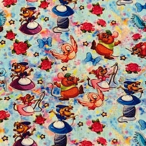 18x10” Cinderella&#39;s Mice Sewing Jaq, Gus, Perla 100% Cotton Fabric Remnant Disney