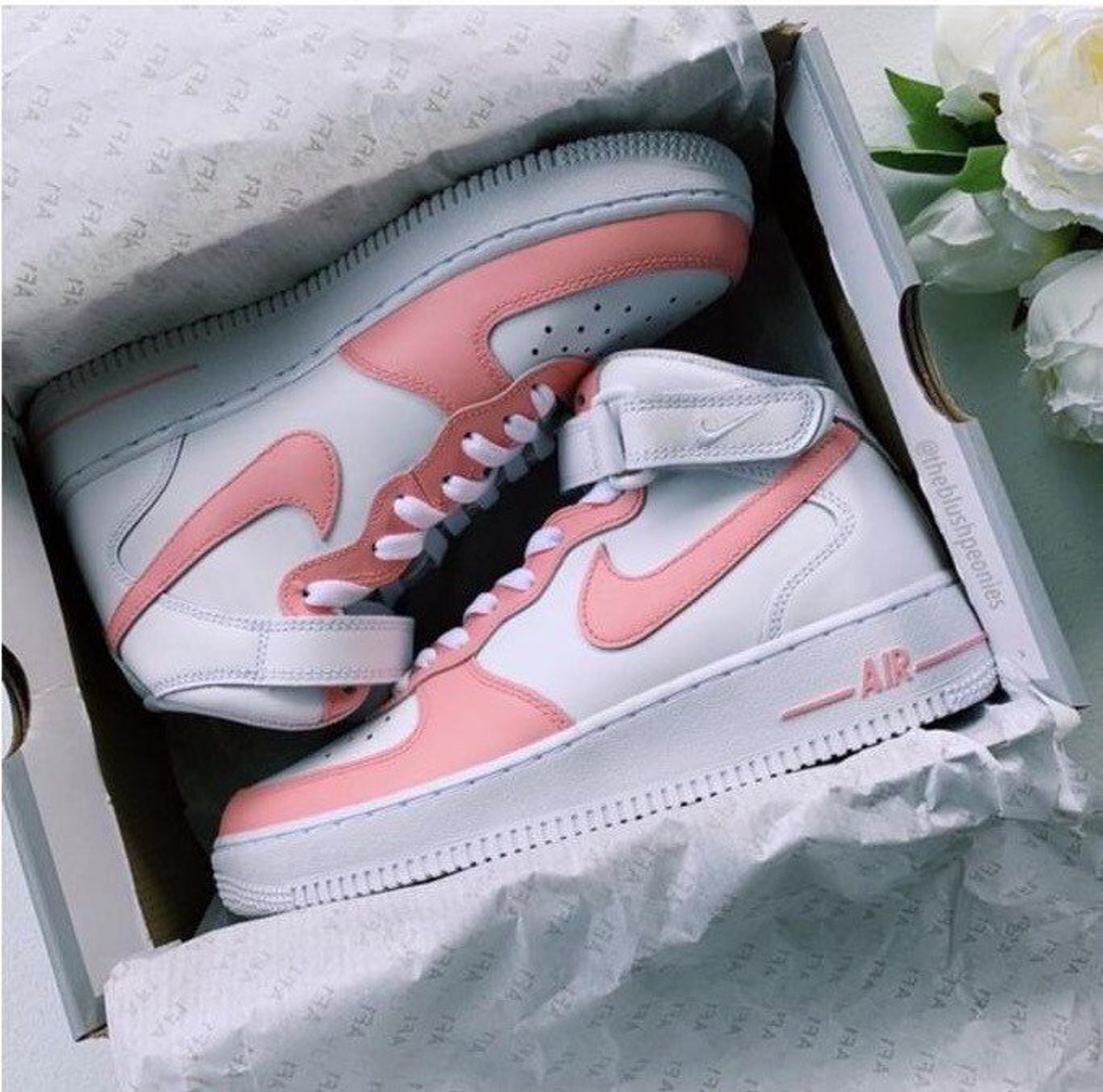 light pink mids
