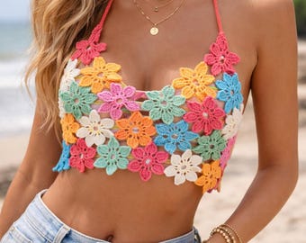 カラフルなかぎ針編みの花柄クロップトップ、ボヘミアンフェスティバルサマービーチのステートメントピース