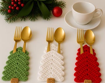 Christmas Tree Cutlery Holder Crochet Pattern: Holiday Table Decor (PDF)